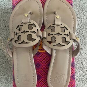 Tory Burch Miller Leather Sandal Light Makeup Size 9